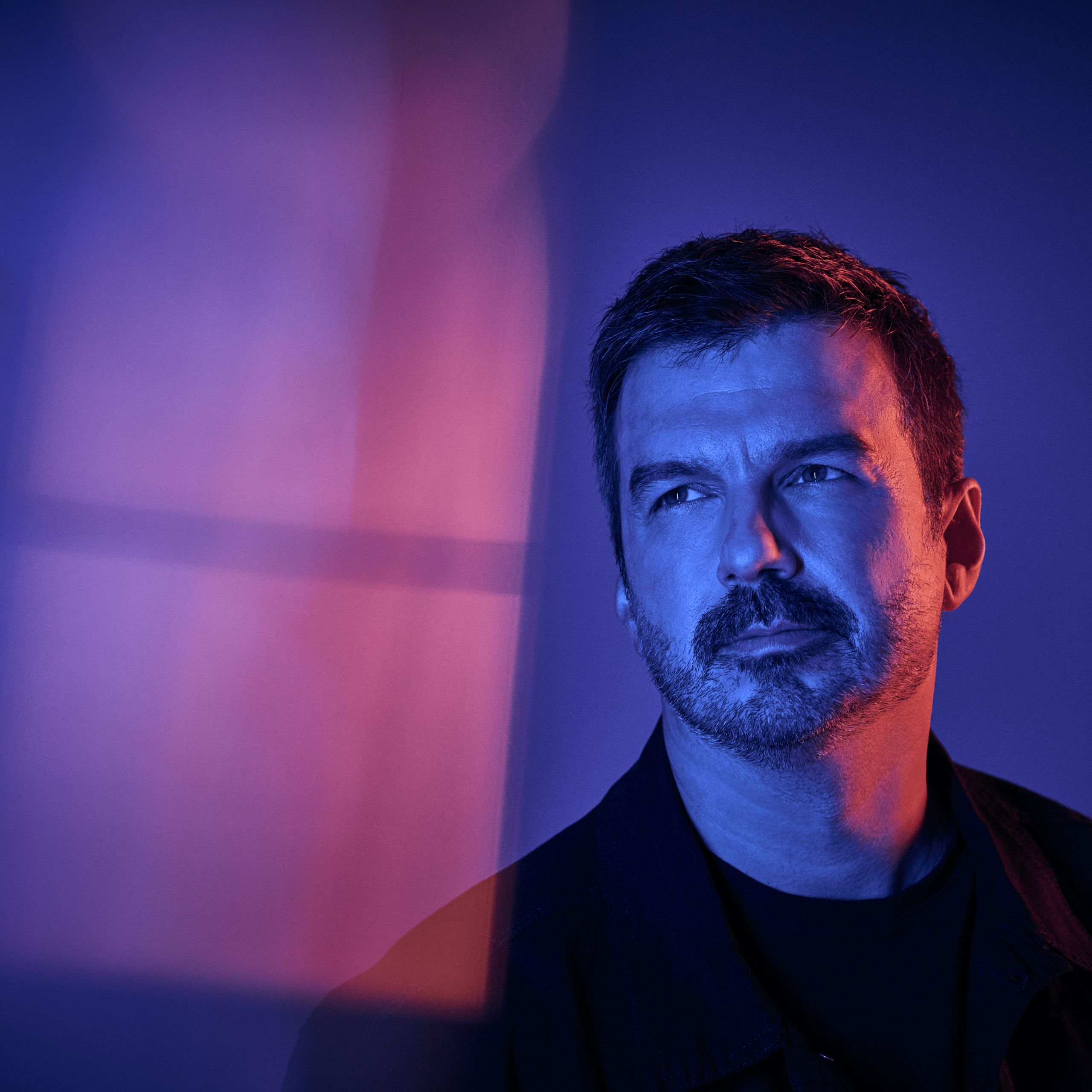 Damien Robitaille – Ultraviolet